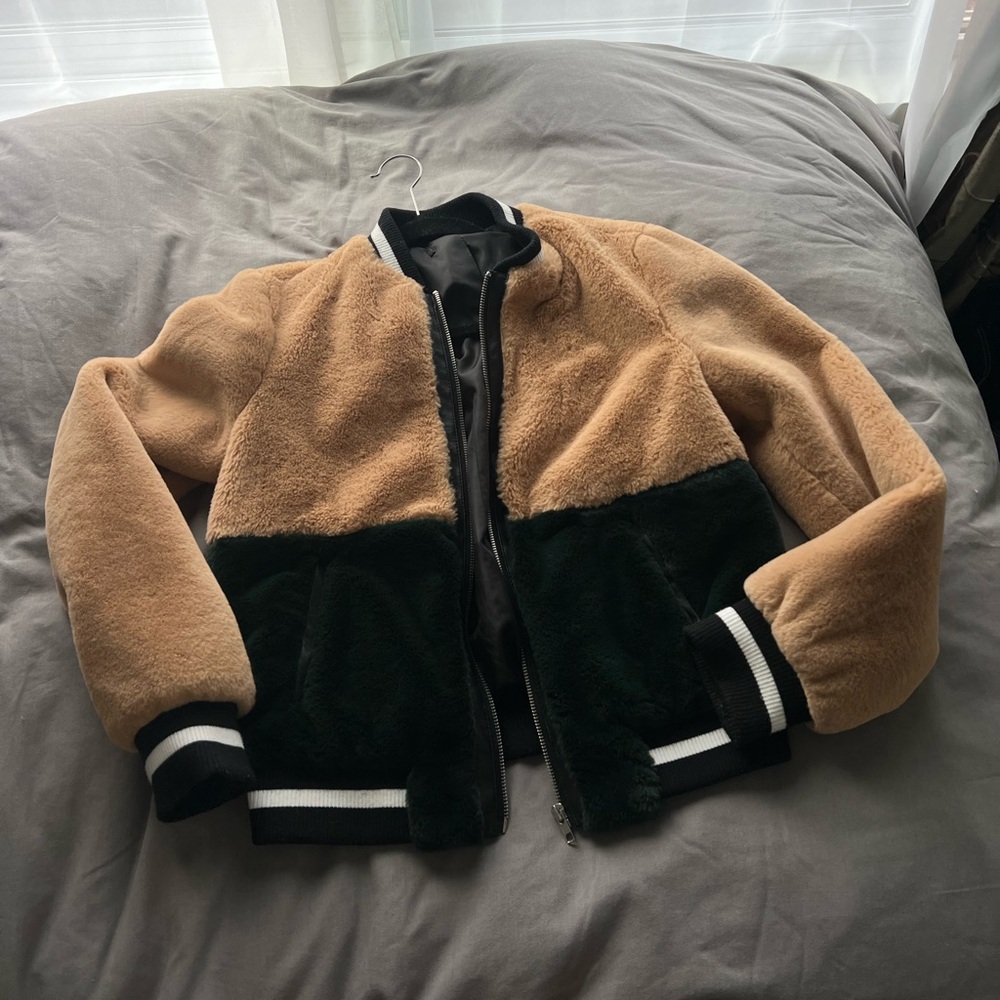 Fur bomber jacket (S/M)